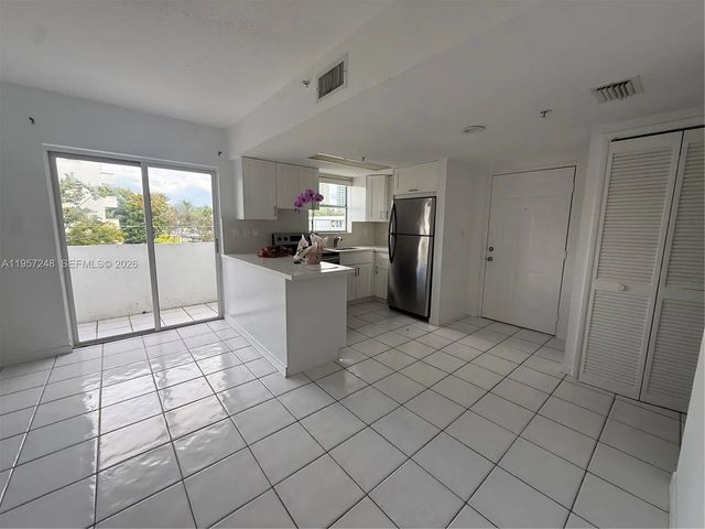 2 of 16 - 3052 Sw 27th Avenue #301, Miami, FL