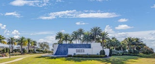 Photo of Listing #R11160024