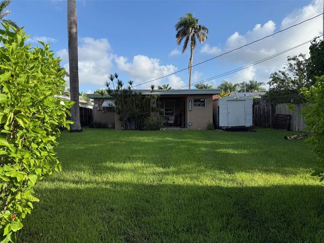 3 of 5 - 1526 Shenandoah Street, Hollywood, FL