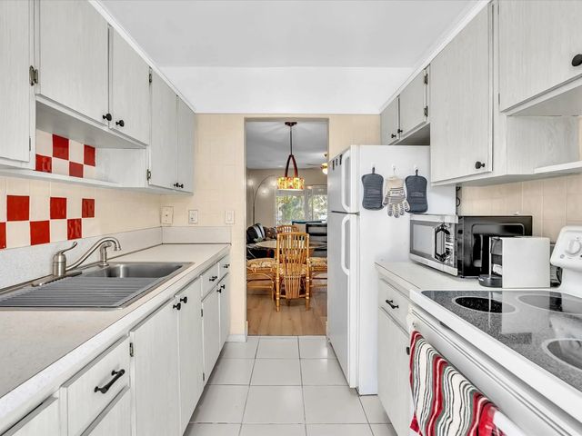 4 of 32 - 2501 W Golf Boulevard #234, Pompano Beach, FL