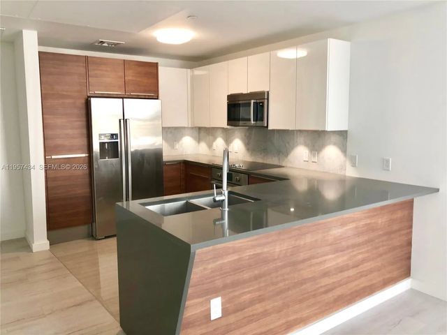 3 of 21 - 601 Ne 27th Street #801, Miami, FL