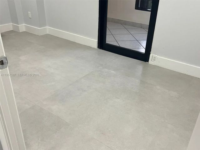 4 of 12 - 520 Brickell Key Drive #o303, Miami, FL