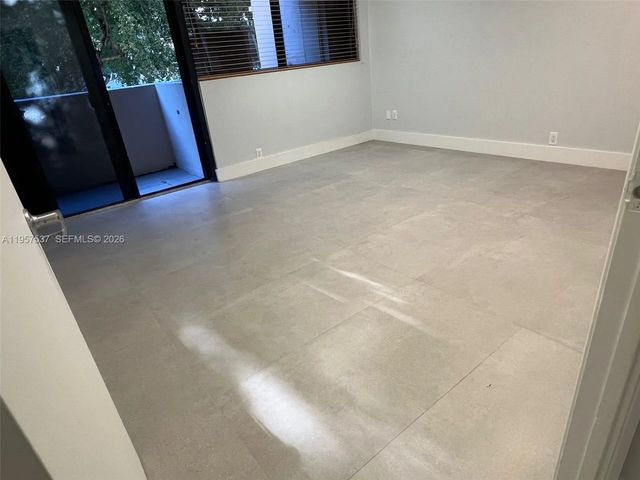 5 of 12 - 520 Brickell Key Drive #o303, Miami, FL