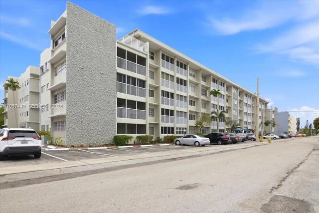 3 of 41 - 330 Se 2nd Street #501g, Hallandale Beach, FL
