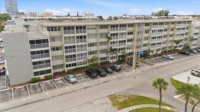 4 of 41 - 330 Se 2nd Street #501g, Hallandale Beach, FL