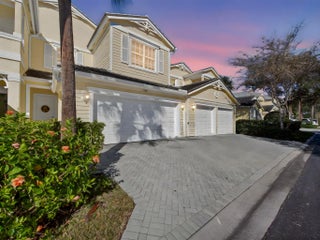 Photo of Listing #R11160114