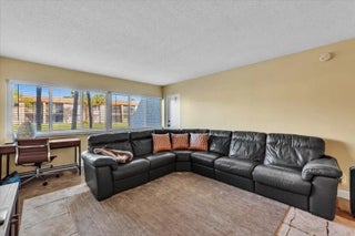 Photo of Listing #F10549583