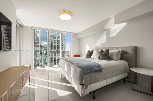 5 of 35 - 300 Sunny Isles Boulevard #4-2202, Sunny Isles Beach, FL