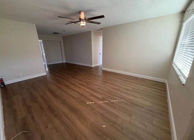 2 of 11 - 2405 Nw 54th Street, Tamarac, FL