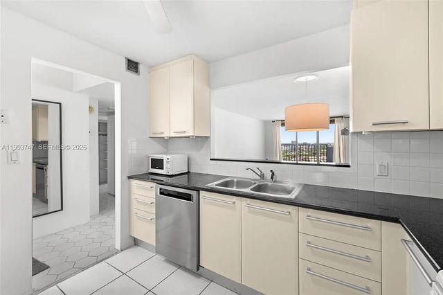 2 of 30 - 2780 Ne 183rd Street #1911, Aventura, FL