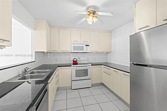 3 of 30 - 2780 Ne 183rd Street #1911, Aventura, FL