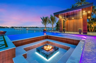 Photo of Listing #R11160315