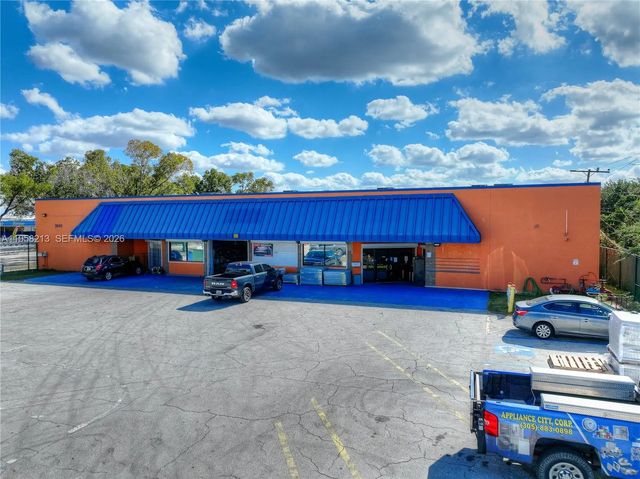 3 of 13 - 3040 Fowler Street, Fort Myers, FL
