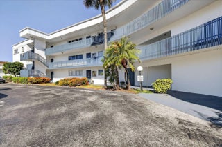 Photo of Listing #R11160366