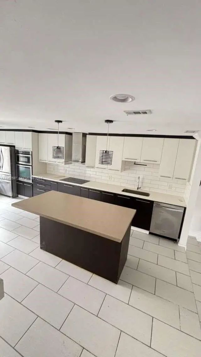 5 of 16 - 8191 Nw 8th Manor #5, Plantation, FL