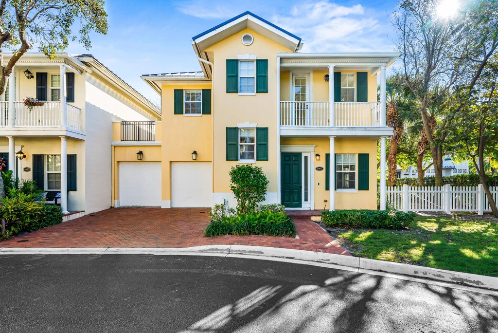1063 E Heritage Club Circle, Delray Beach