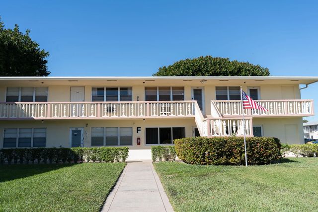 2 of 27 - 131 Easthampton F, West Palm Beach, FL