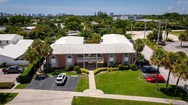 2 of 17 - 148 Yacht Club Drive #10, North Palm Beach, FL