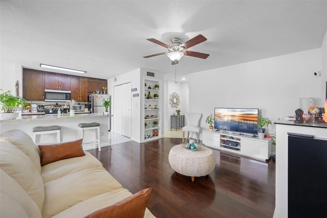 5 of 25 - 777 Riverside Drive #1521, Coral Springs, FL