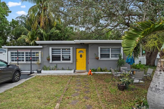 5829 Hayes Street, Hollywood