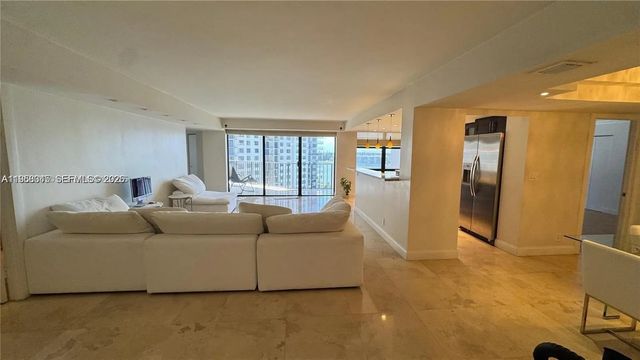 18181 Ne 31st Court #1009, Aventura