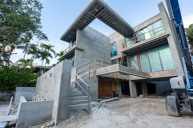 5 of 18 - 333 E Rivo Alto Drive, Miami Beach, FL