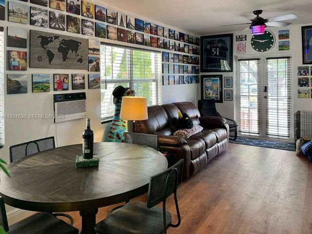 3 of 17 - 2463 Pine Tree Drive #4, Miami Beach, FL
