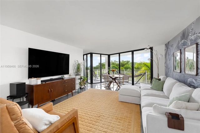3 of 42 - 1000 Quayside Terrace #506, Miami, FL