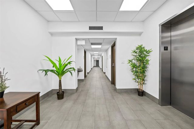 3 of 12 - 2150 S Andrews Avenue, Fort Lauderdale, FL