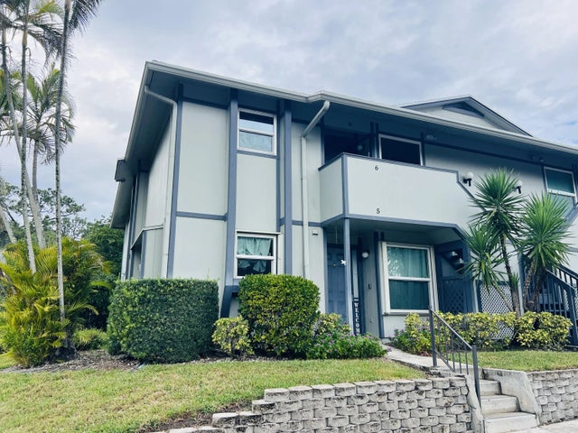 Photo of Listing #R11160443