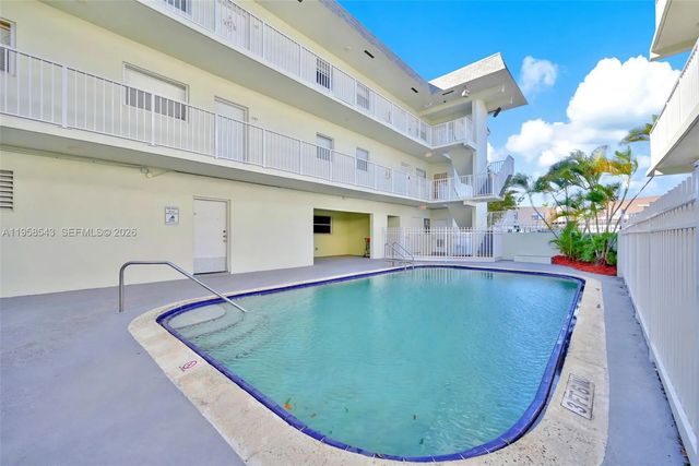 3 of 20 - 12890 Ne 8th Avenue #208, North Miami, FL