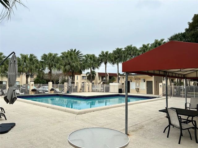 16441 Blatt Boulevard #102, Weston