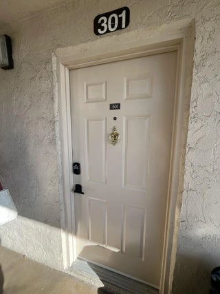 Photo of Listing #R11160474