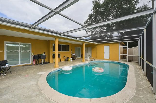 5 of 16 - 7630 Embassy Boulevard, Miramar, FL