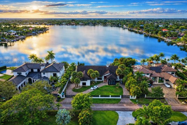 13724 Sw 92nd Court, Miami