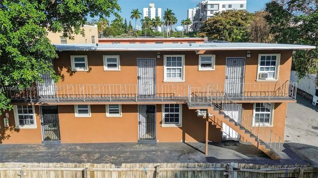 4 of 45 - 1736 Nw 19th Street, Miami, FL