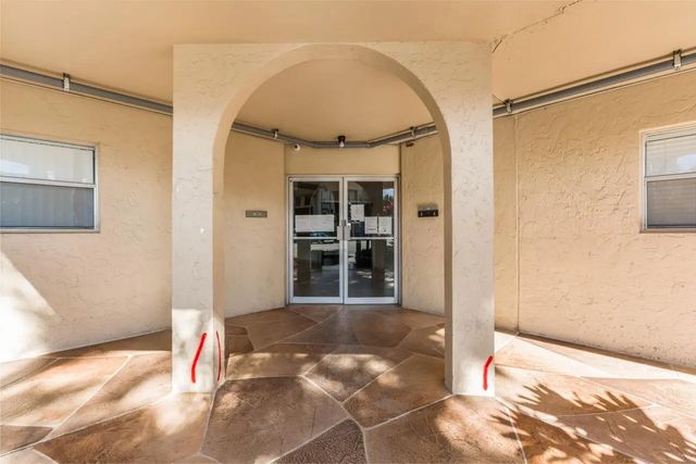 5 of 37 - 6301 N Falls Cir Drive #307, Lauderhill, FL