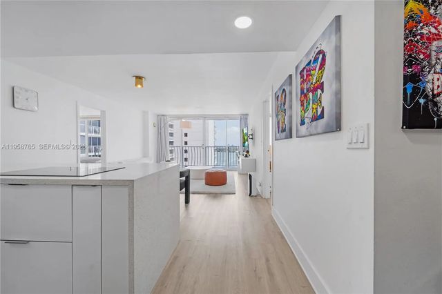 2 of 27 - 7601 E Treasure Drive #2209, North Bay Village, FL