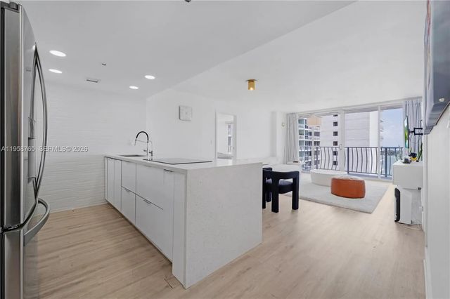 4 of 27 - 7601 E Treasure Drive #2209, North Bay Village, FL