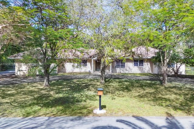 2 of 38 - 7821 Sw 129th Terrace, Pinecrest, FL