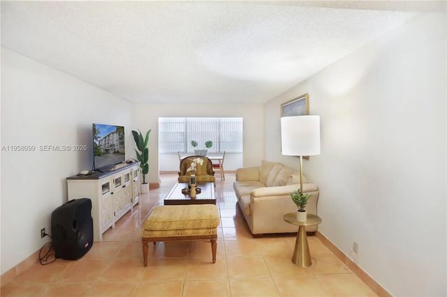 6600 Cypress Road #105, Plantation