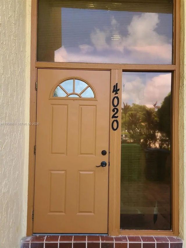4020 Del Rio Way, Sunrise