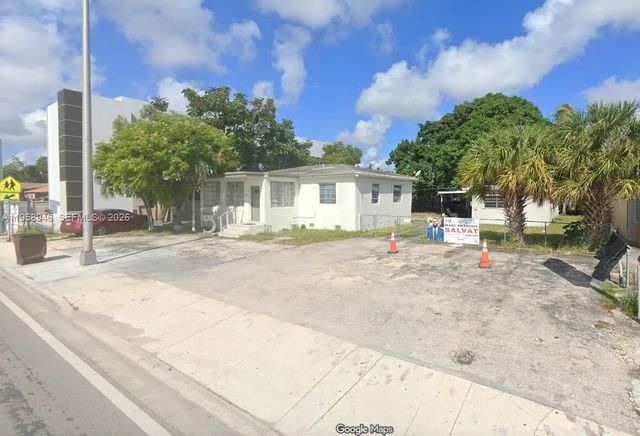 309 E 49th Street, Hialeah