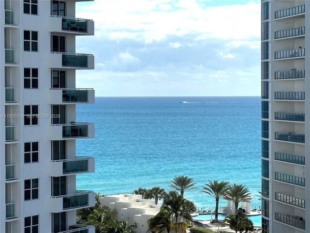 3000 S Ocean Drive #1006, Hollywood