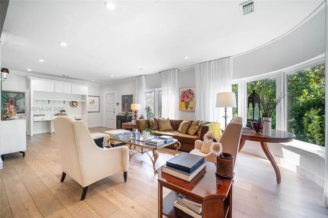 4 of 28 - 463 W 62nd Street, Miami Beach, FL
