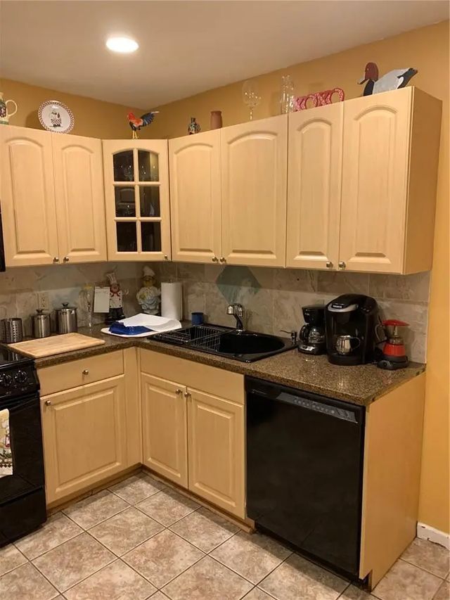 5 of 37 - 1334 Ne 16th Avenue, Fort Lauderdale, FL