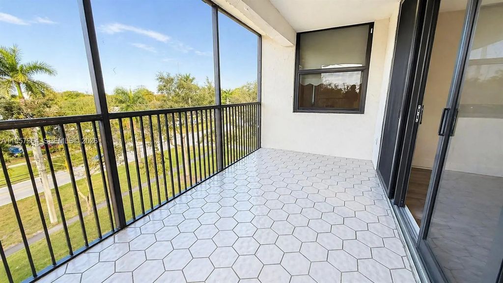 6800 Cypress Road #501, Plantation