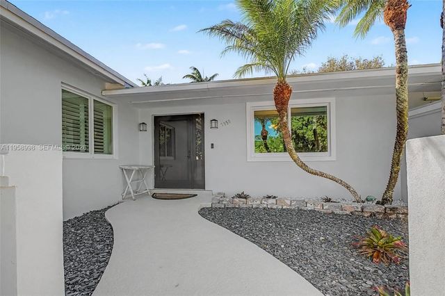3 of 23 - 7950 Sw 161st Street, Palmetto Bay, FL