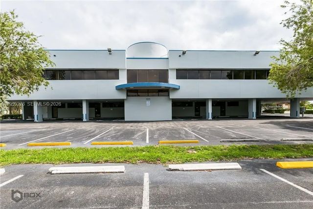 4 of 7 - 6101 W Atlantic Boulevard #213, Margate, FL