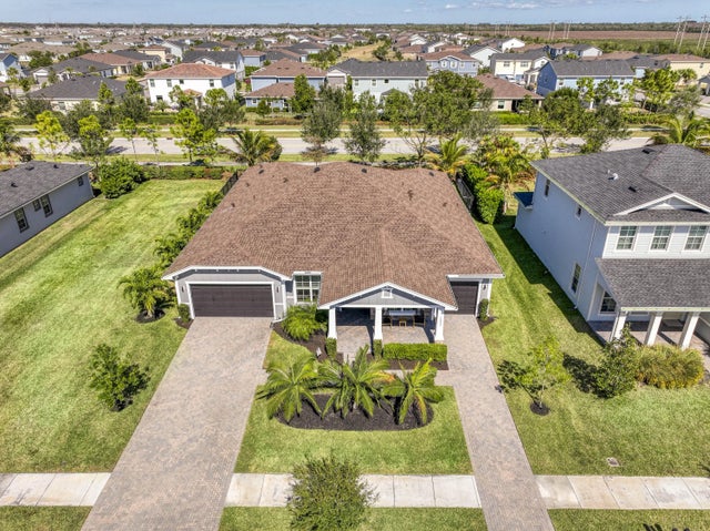 Photo of Listing #R11160771